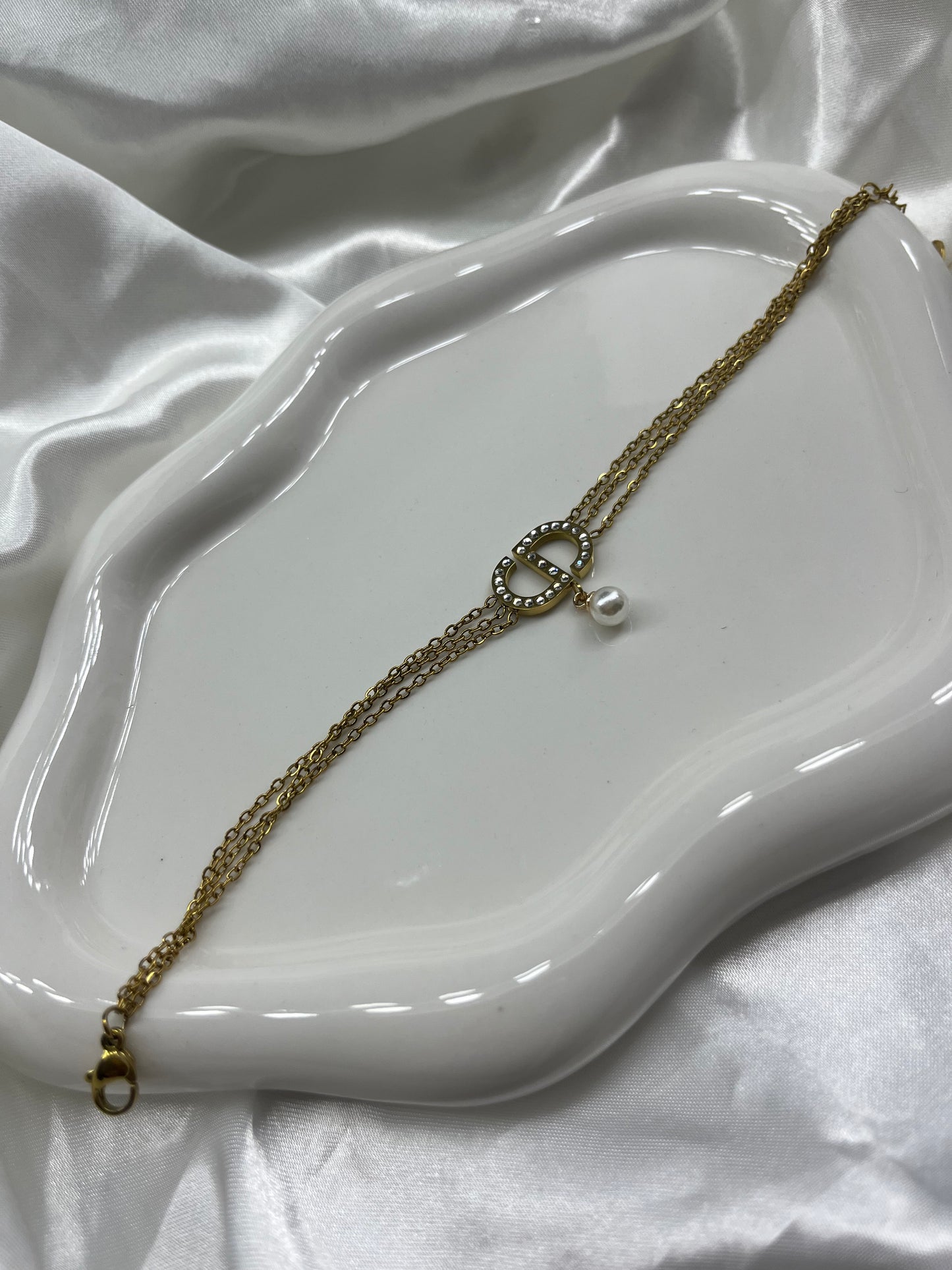 Gold 3 layer diamond pearl DD bracelet