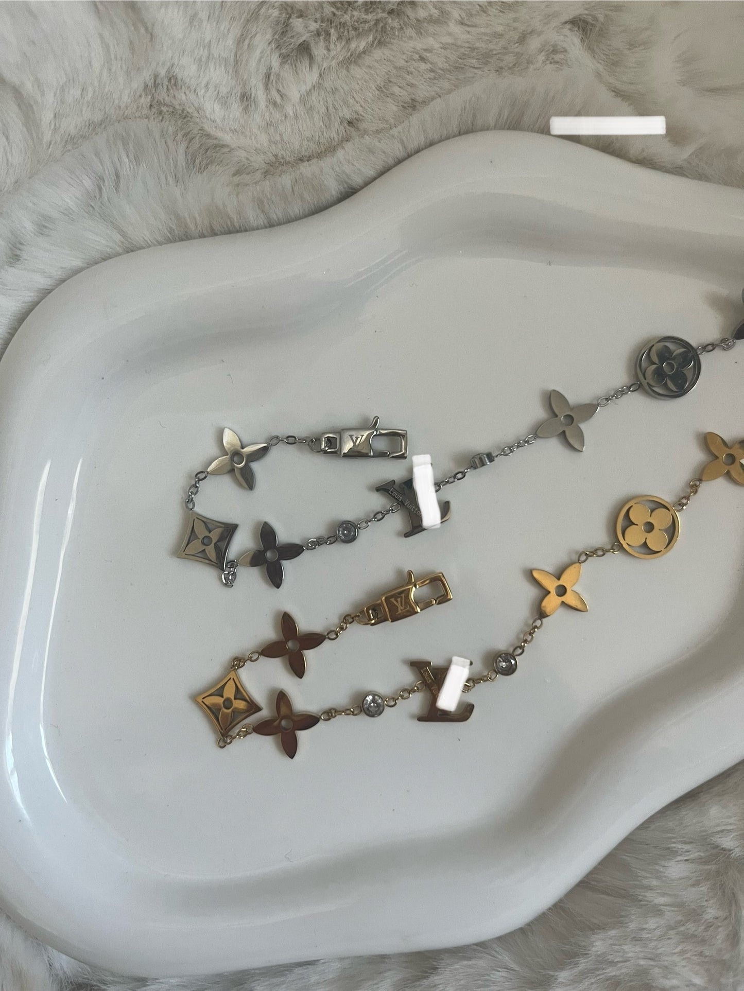 Gold or Silver Luvu Clover bracelet