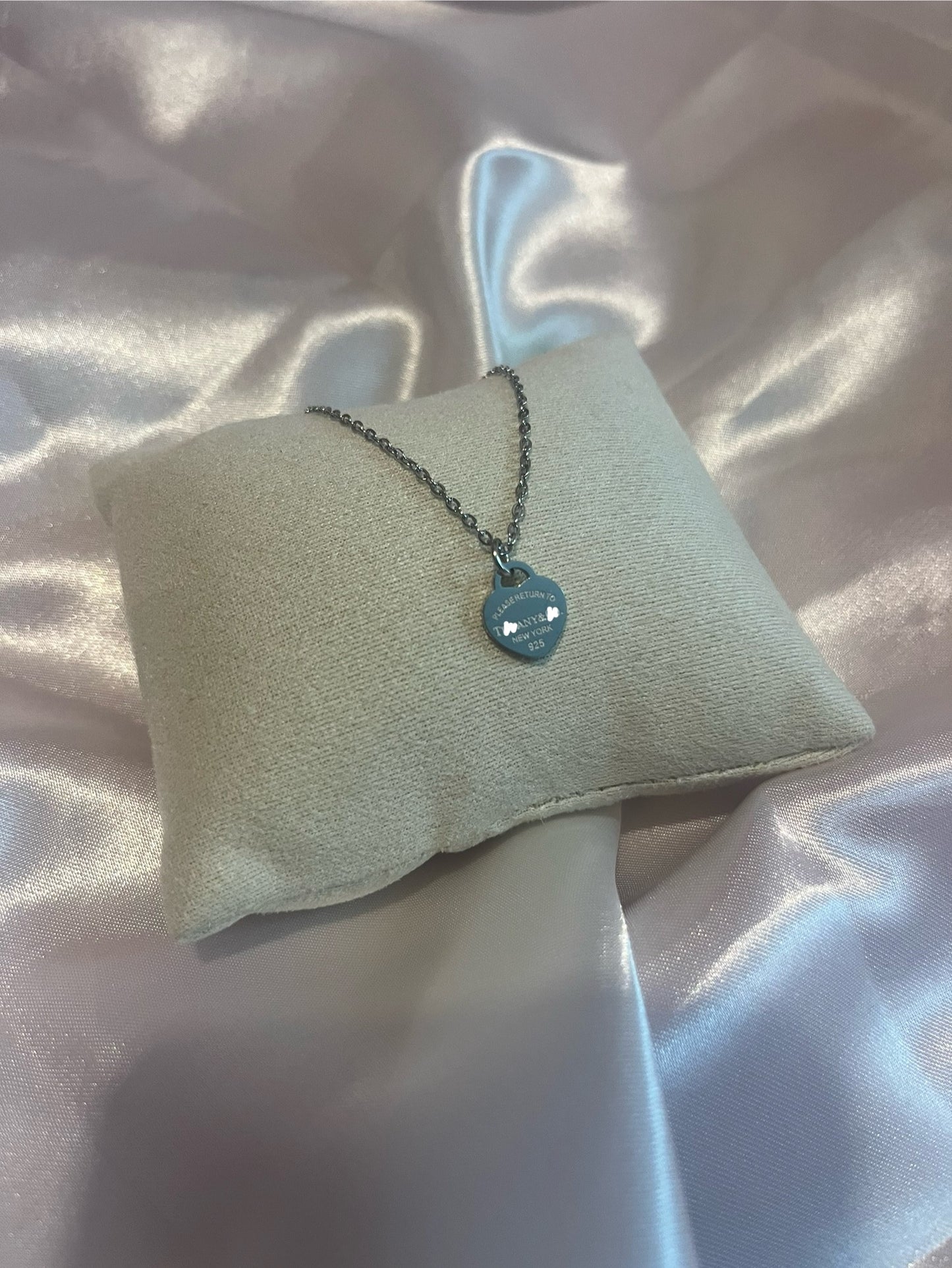 Silver heart tiff necklace