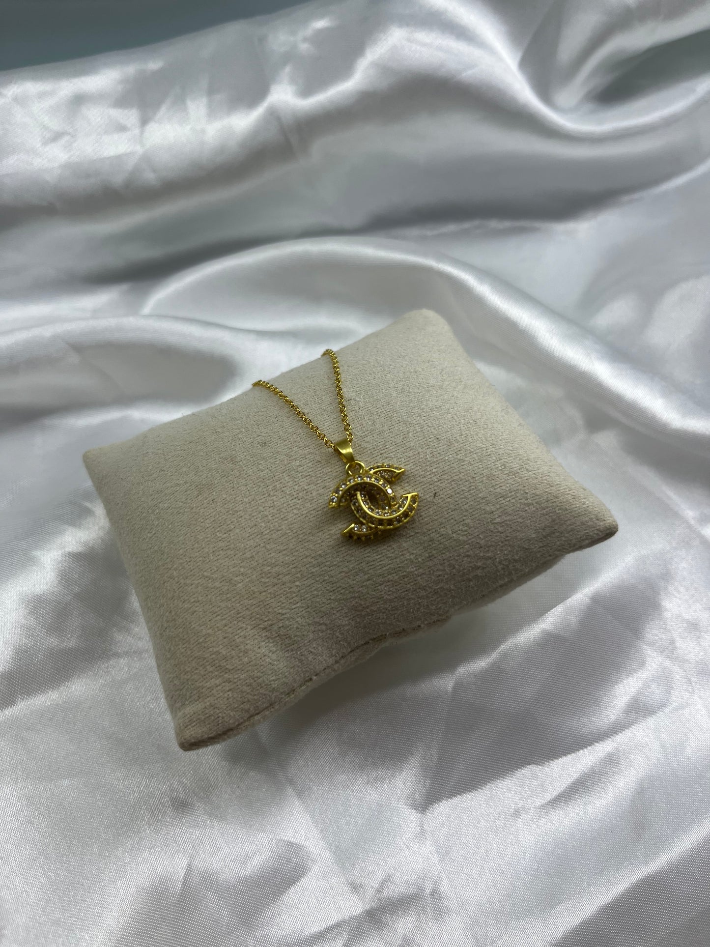 Gold diamanté cece dainty necklace
