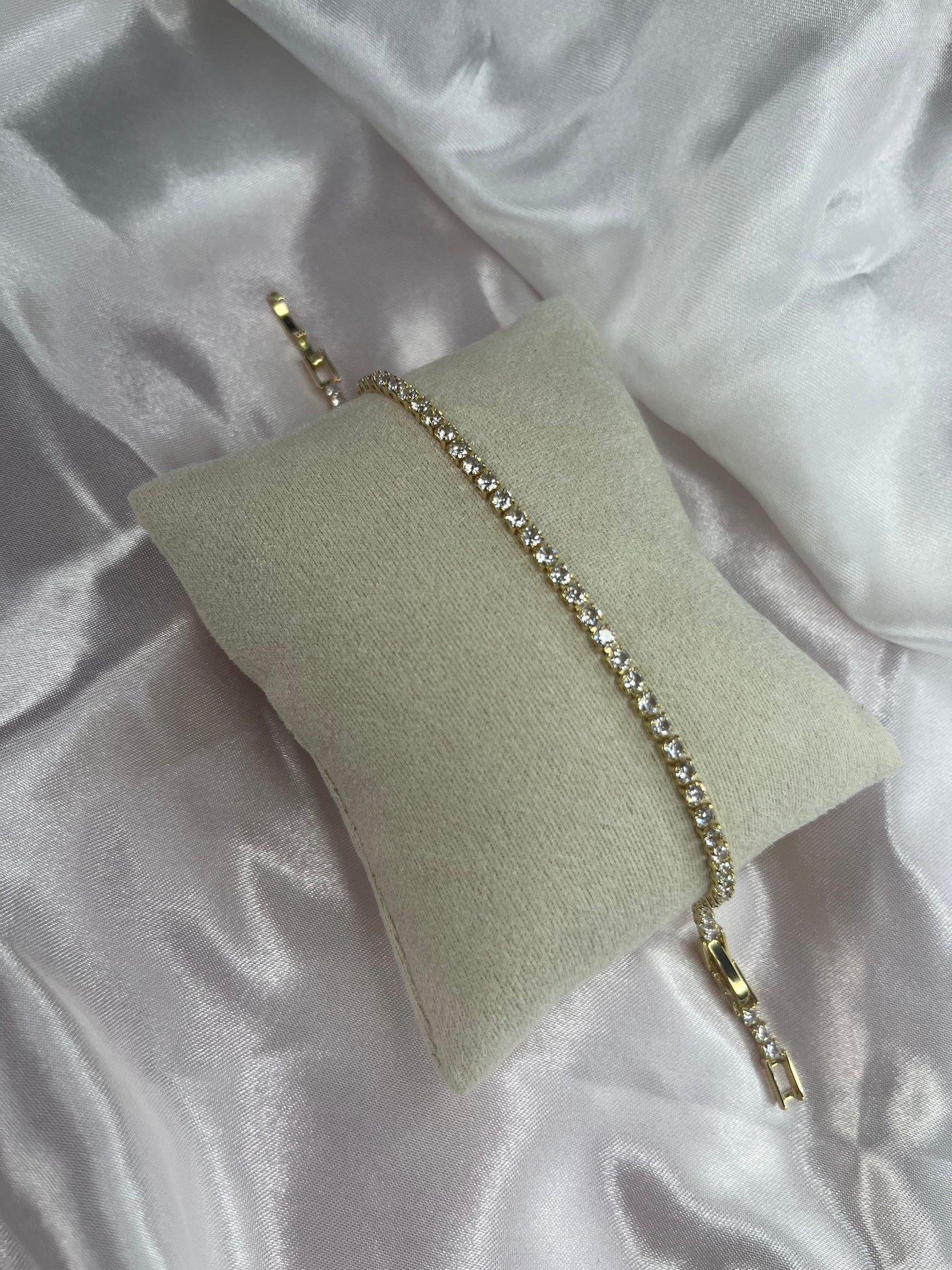 Gold diamanté tennis bracelet