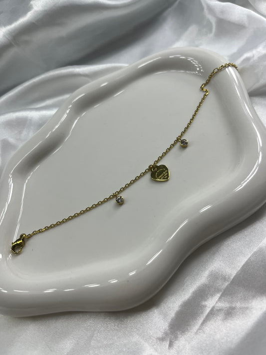 Dainty gold heart tiff diamond bracelet