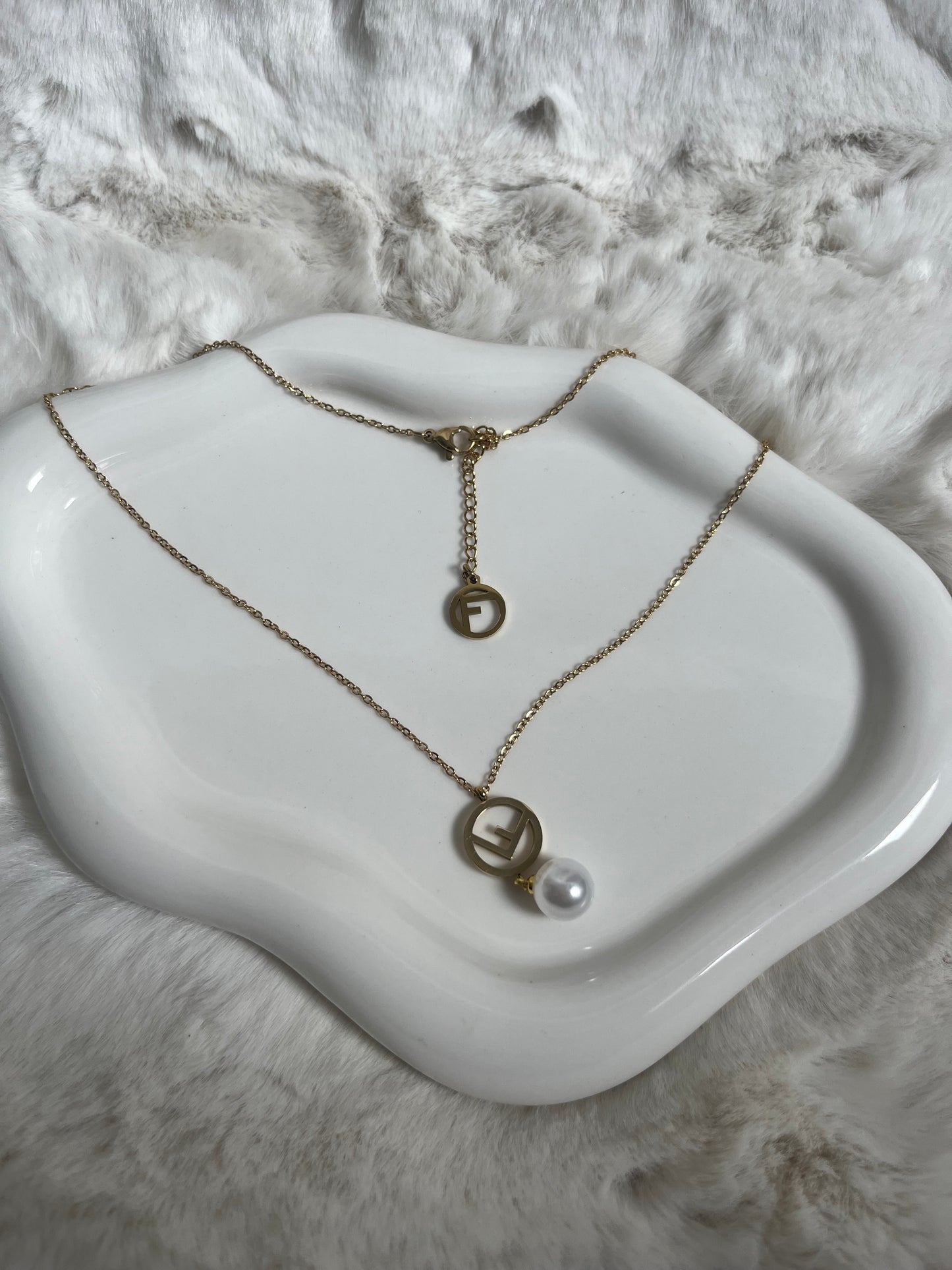 Gold Pearl FF necklace