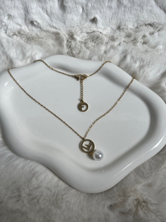 Gold Pearl FF necklace