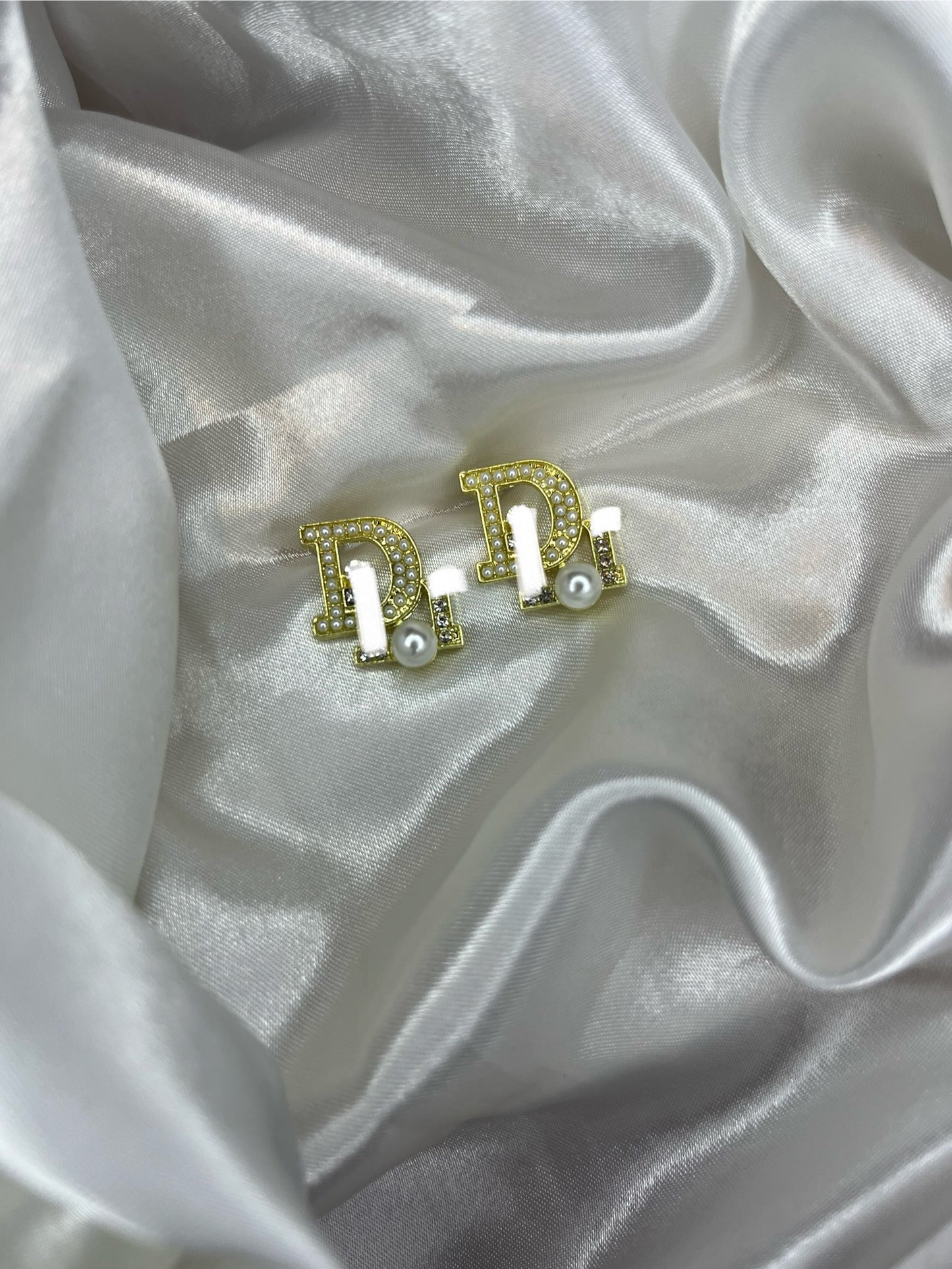 Gold DD Pearl and diamanté earrings