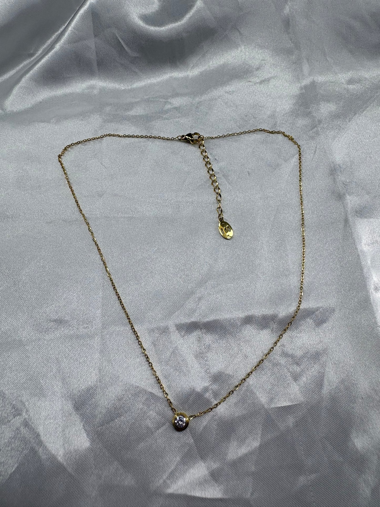 Gold diamond circle Cart Necklace