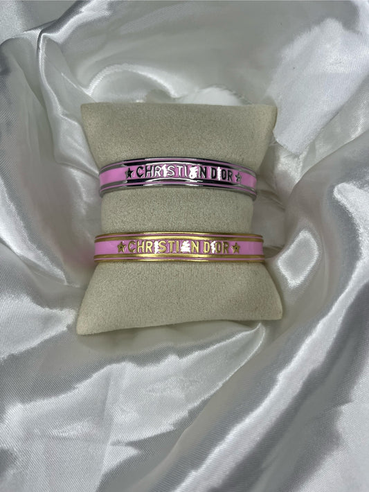 Gold or silver pink star DD open bangle