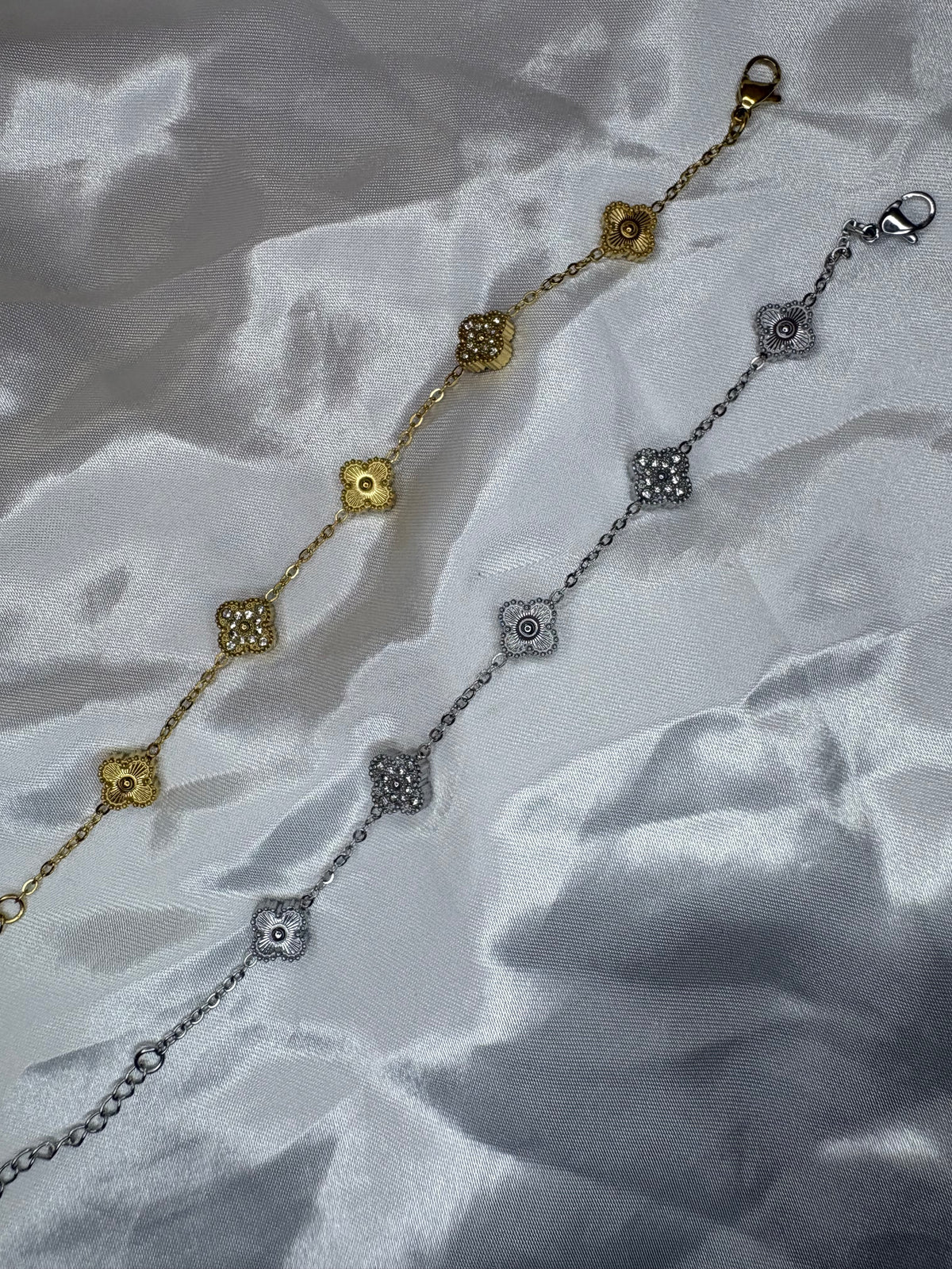 Mini dainty Clover Gold or Silver Diamanté Bracelet