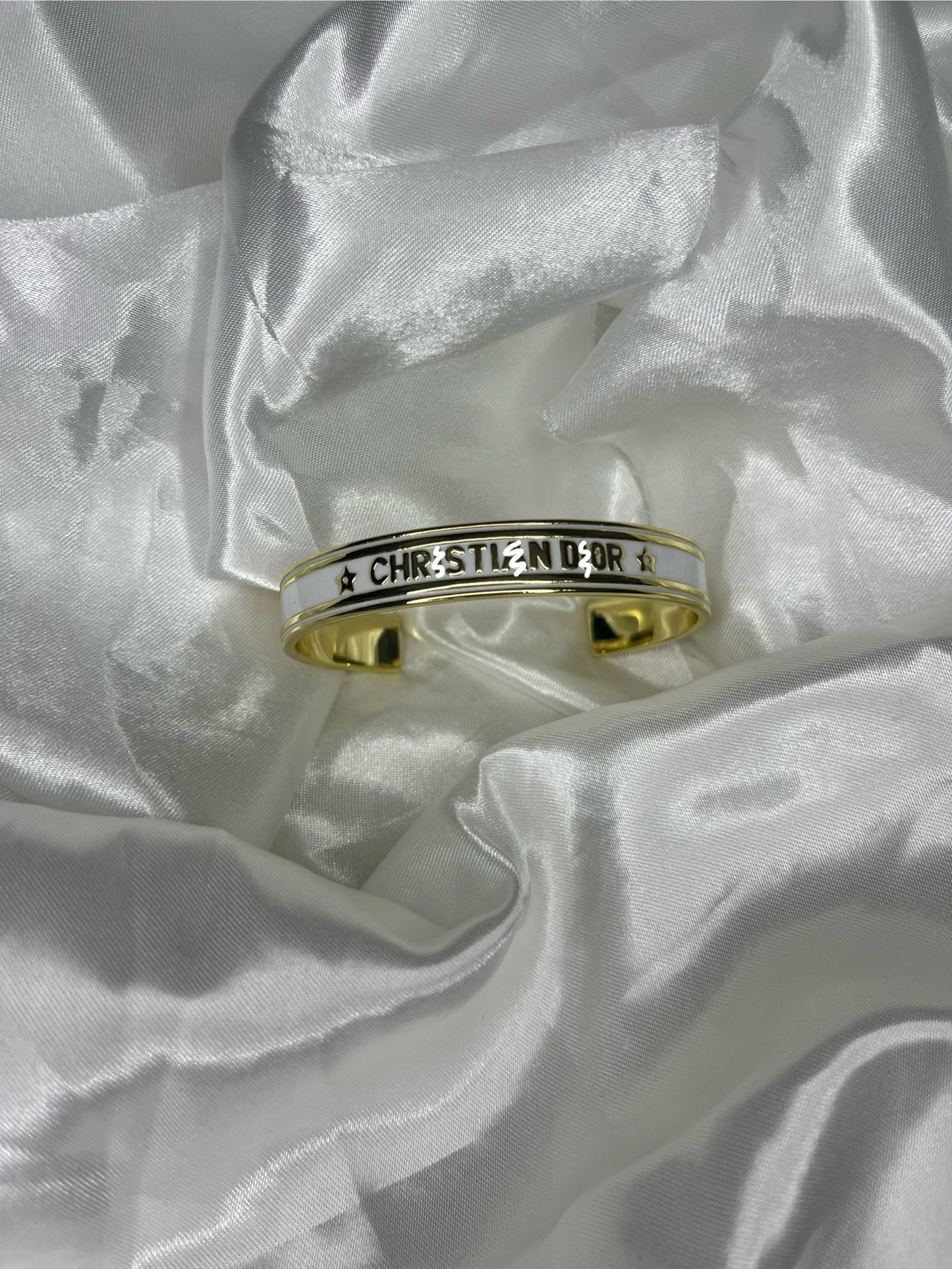Gold white open star DD bangle