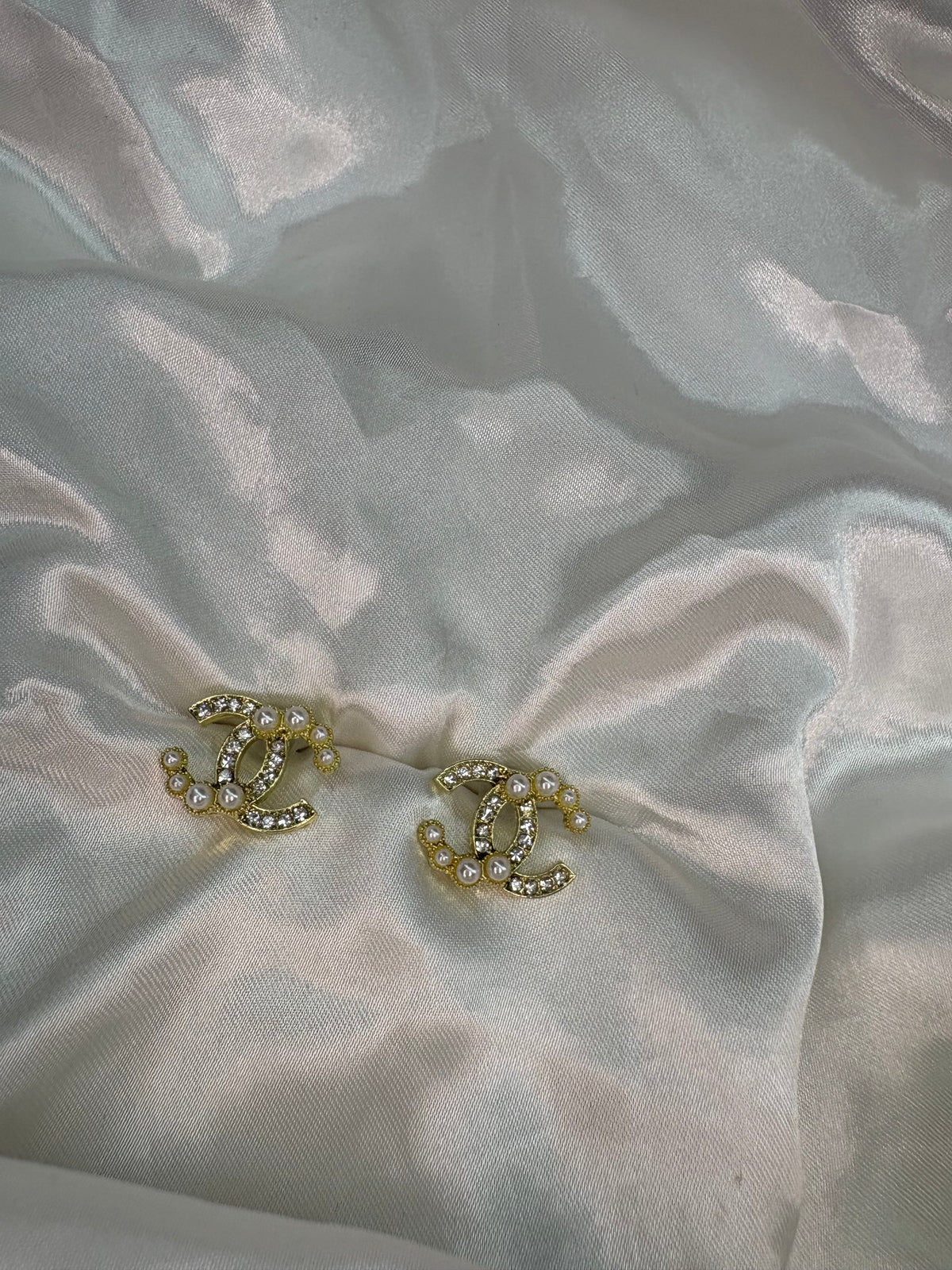 Gold diamanté pearl Cece earrings