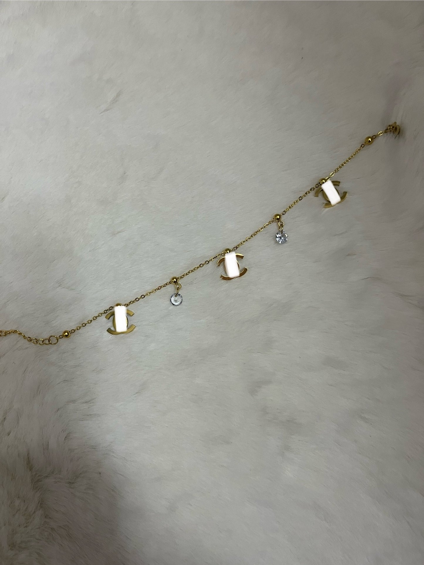 Gold dangle plain cece dainty bracelet