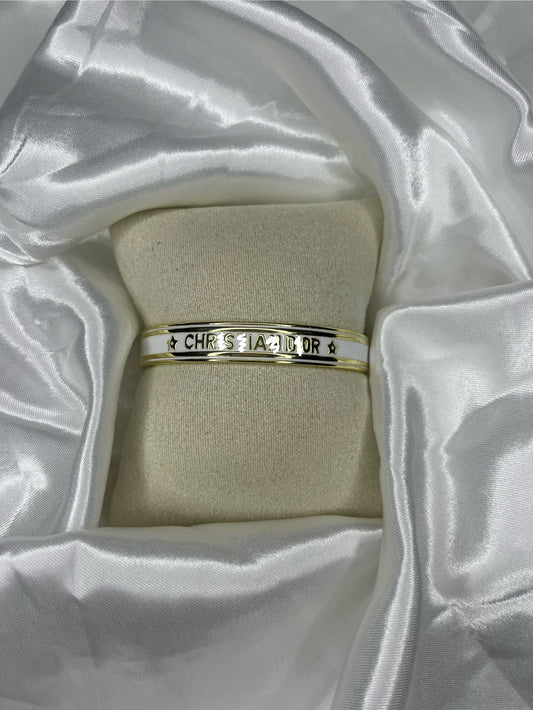 Gold white open star DD bangle