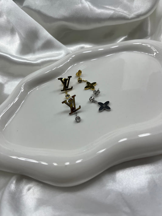 Gold or silver luvu clover earrings
