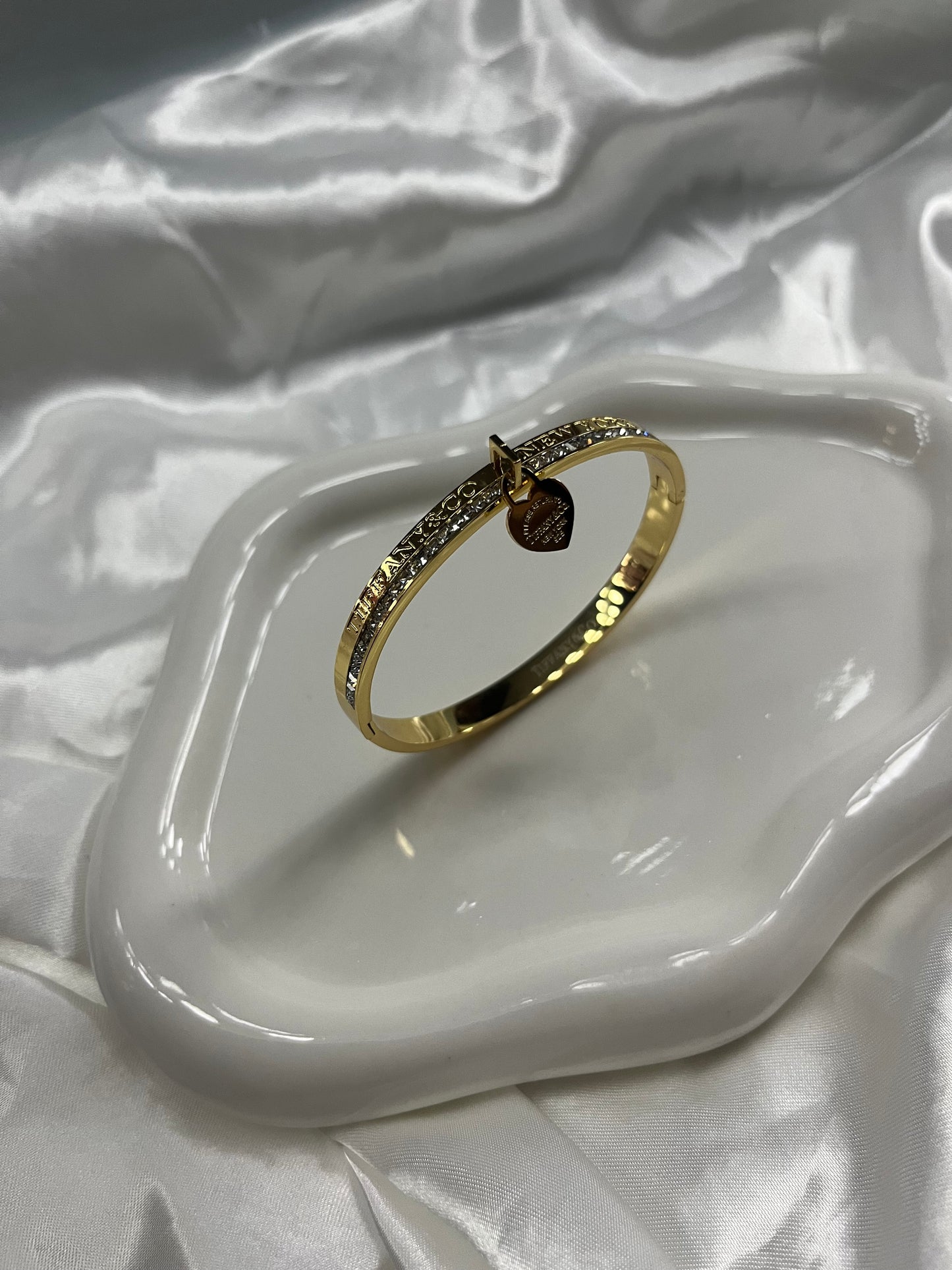 Gold Tiff Diamanté Heart bangle