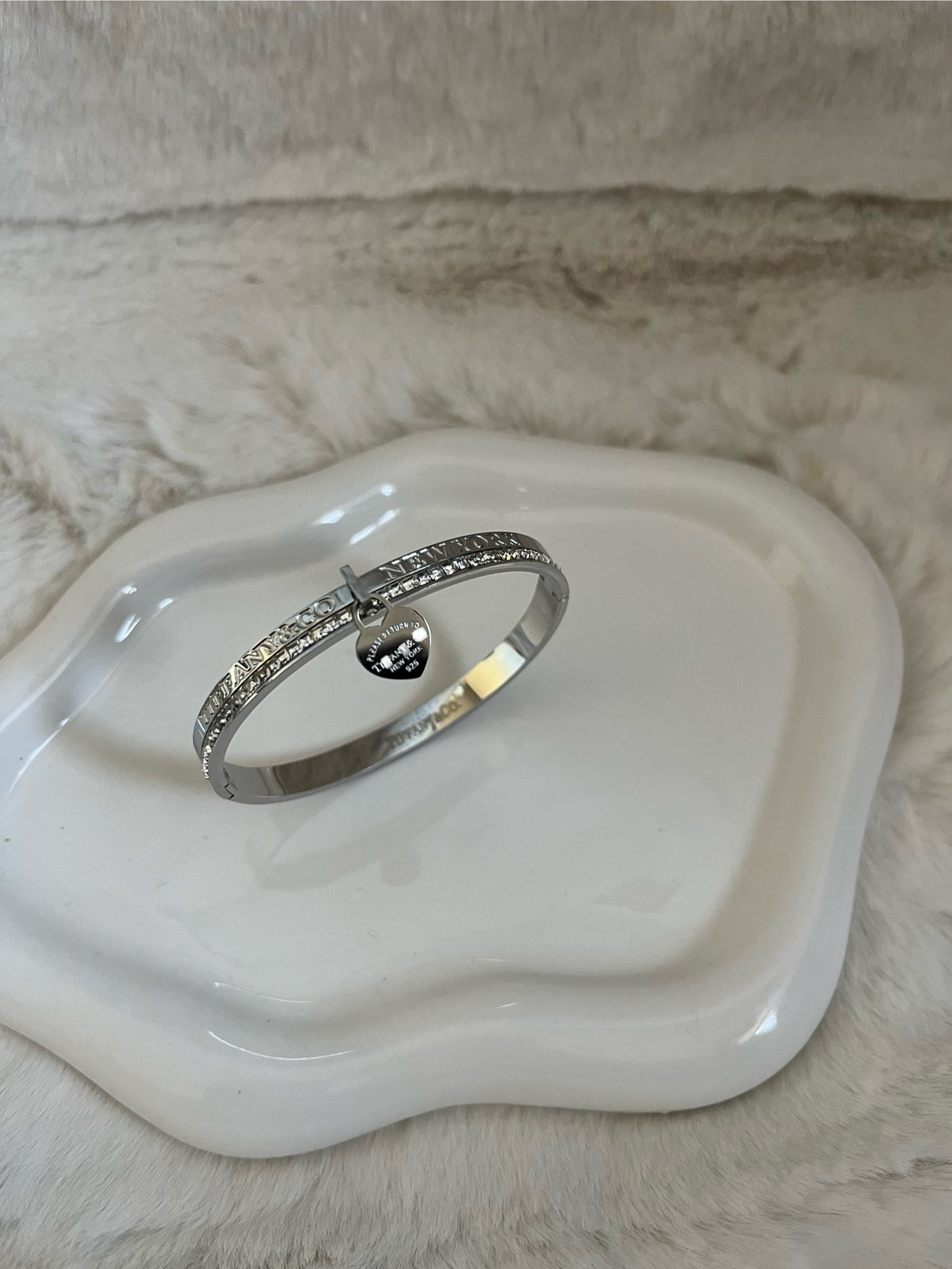 Silver diamanté Tiff heart c bangle