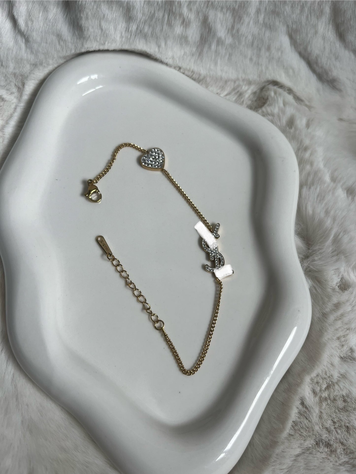 Gold diamanté heart yves bracelet