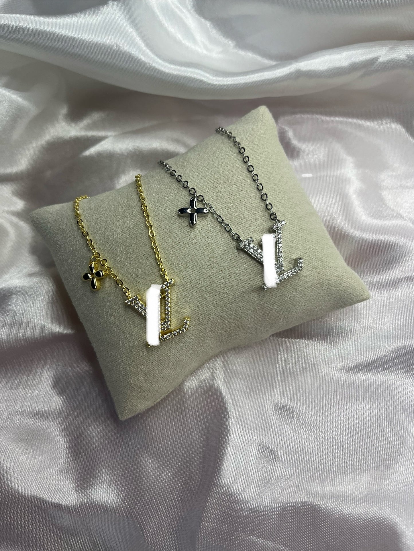 Gold or silver diamanté luvu necklace