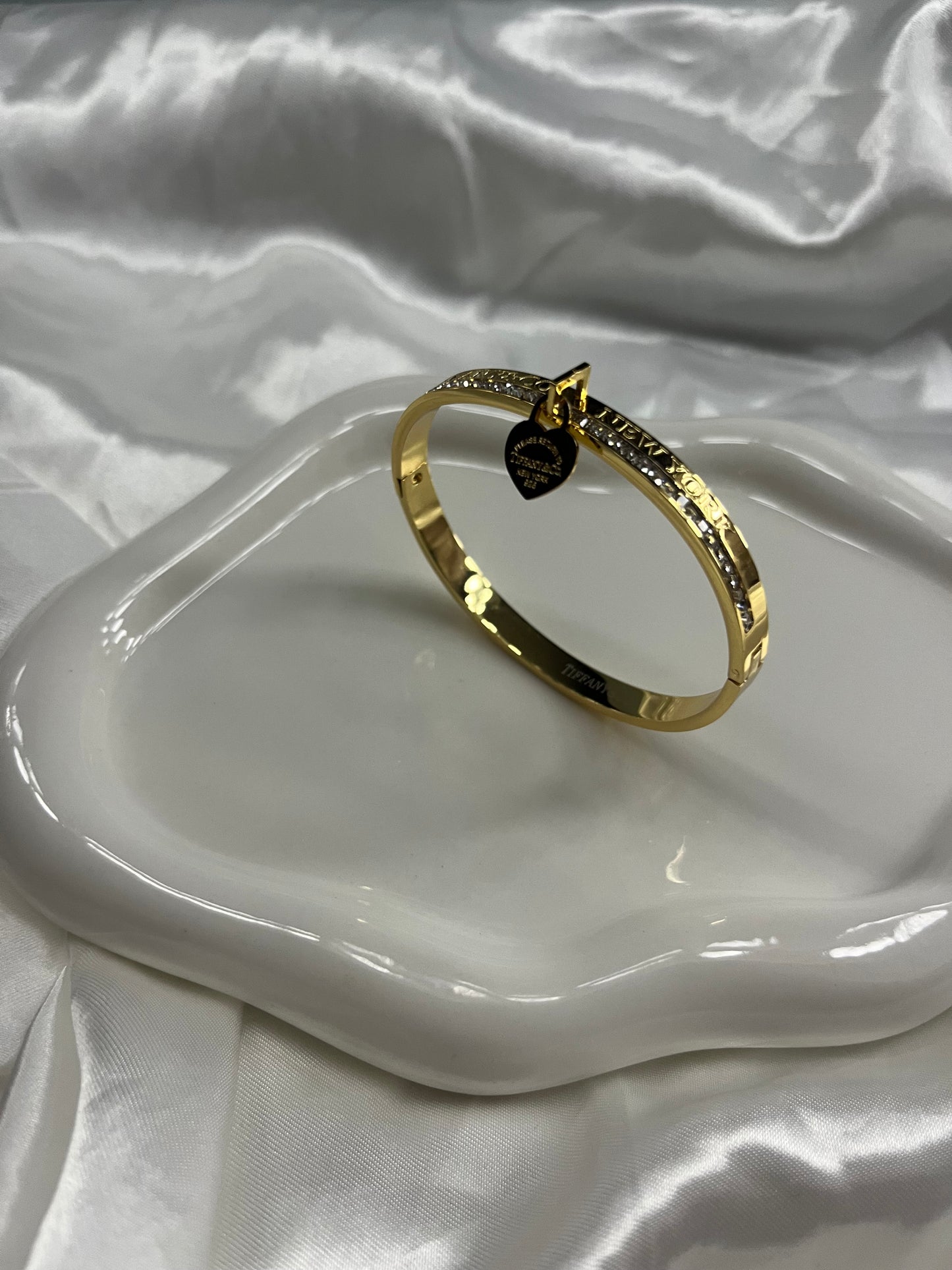 Gold Tiff Diamanté Heart bangle