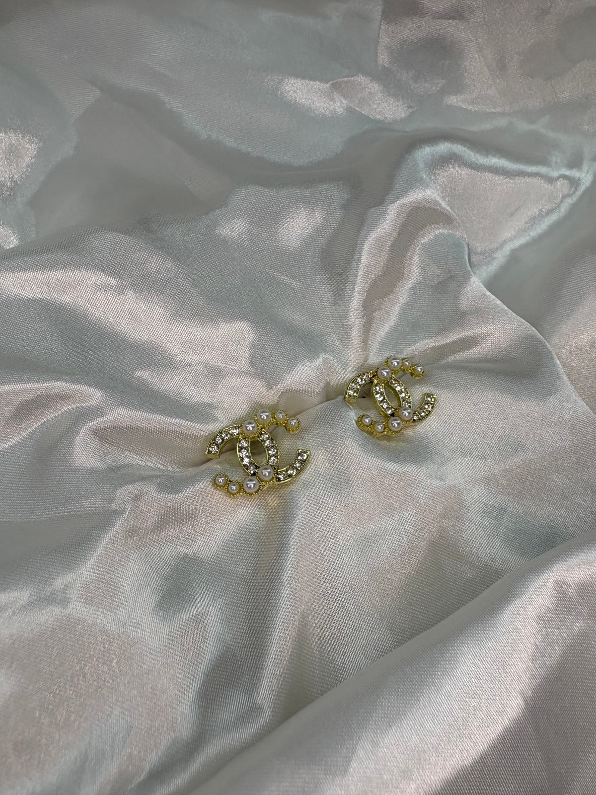 Gold diamanté pearl Cece earrings