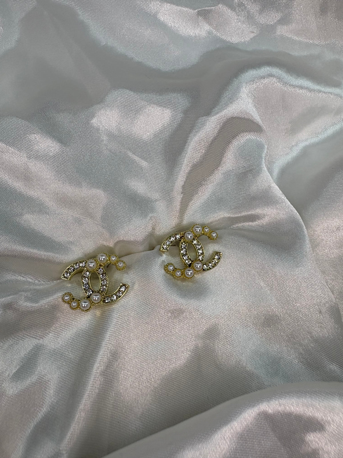 Gold diamanté pearl Cece earrings