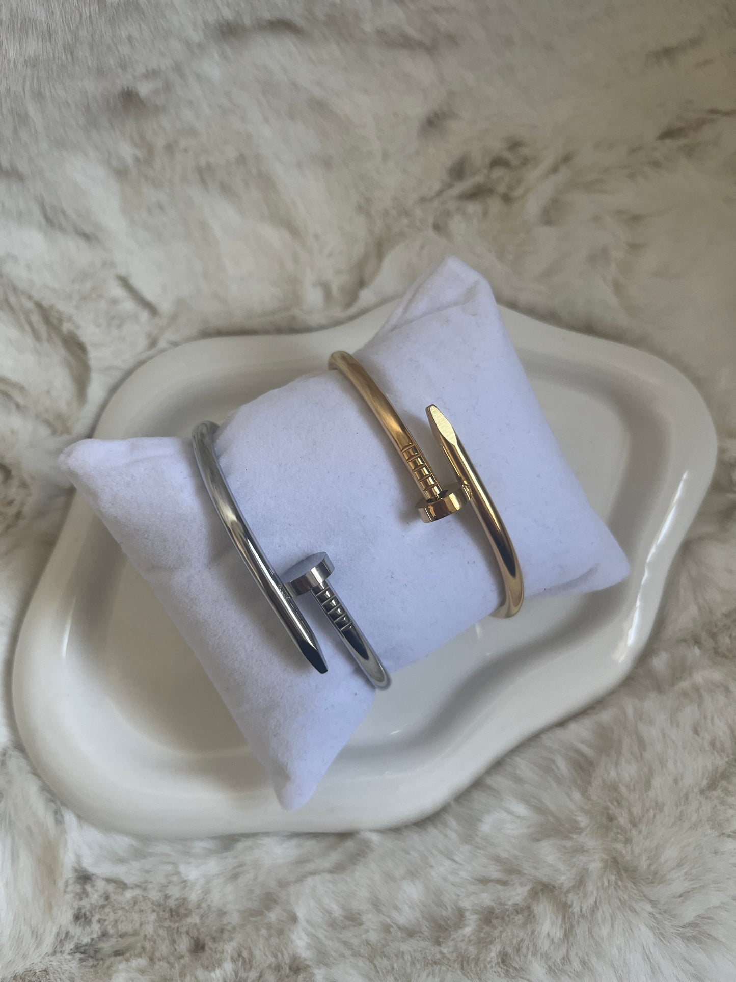 Gold or silver nail open bangle