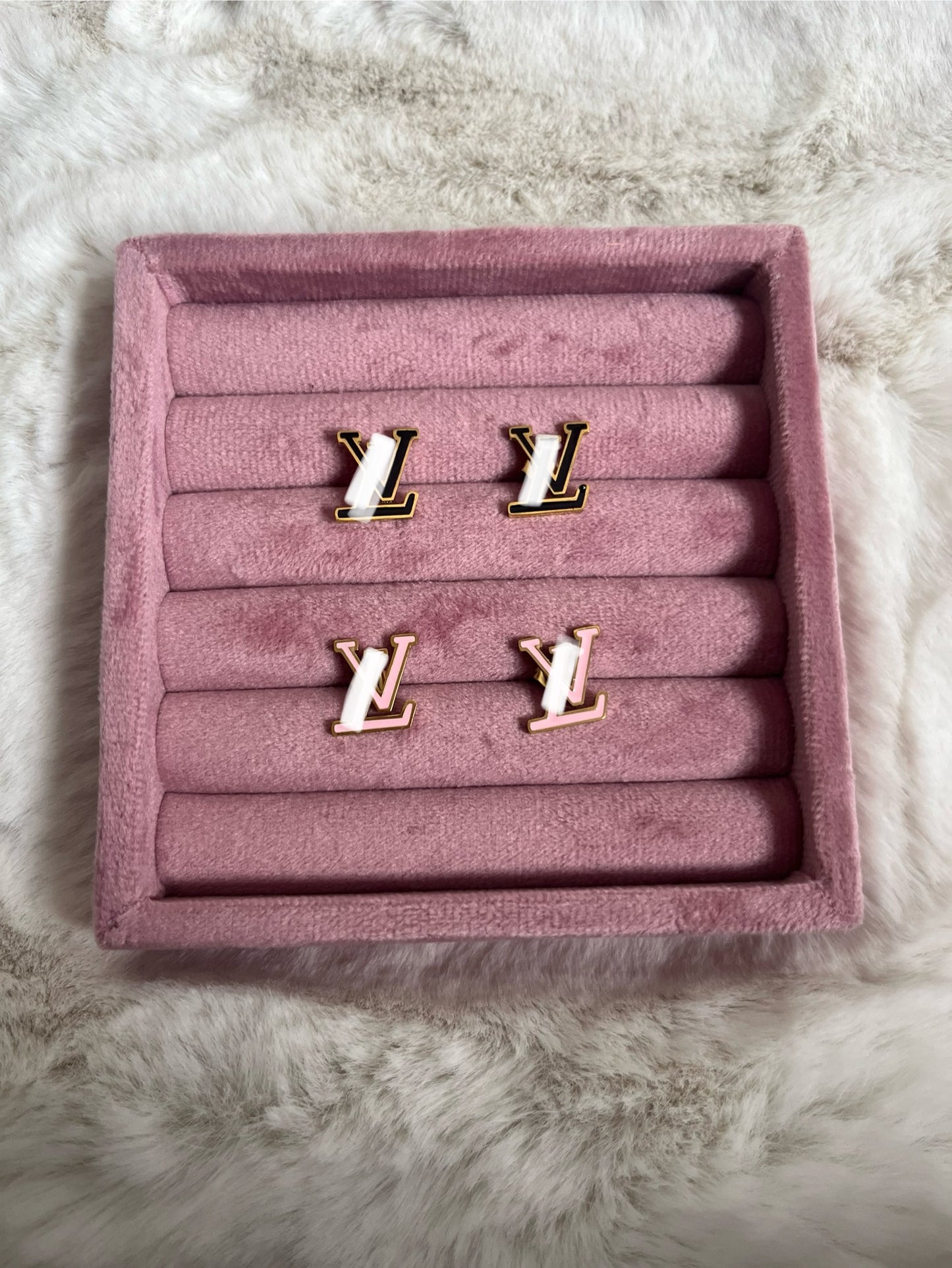 Gold pink or Black luvu earrings